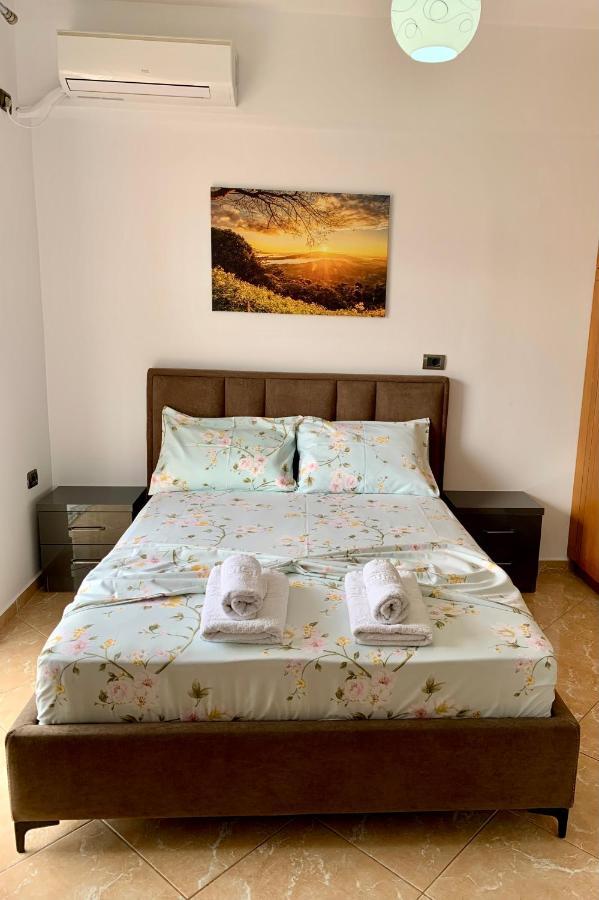 Bardhi Apts Sarande Bagian luar foto