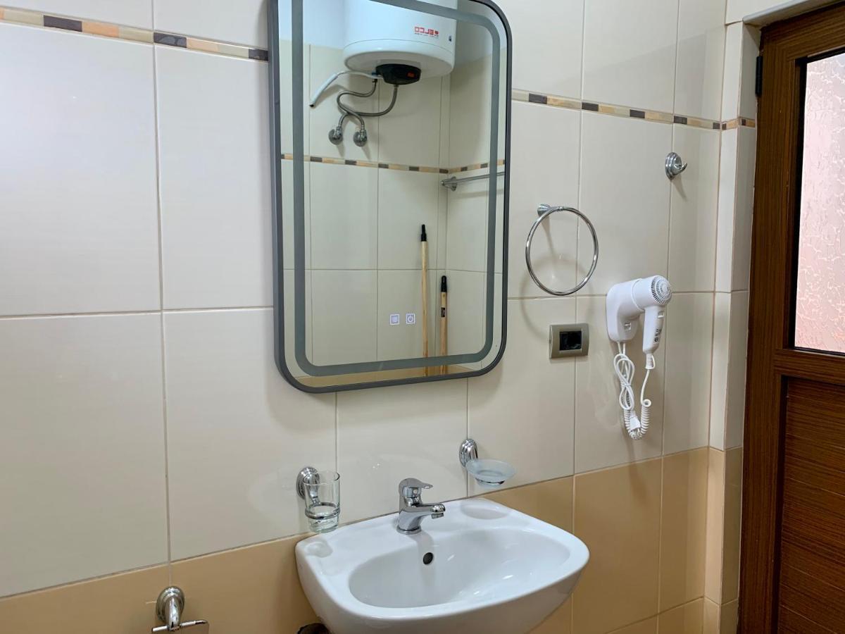 Bardhi Apts Sarande Bagian luar foto