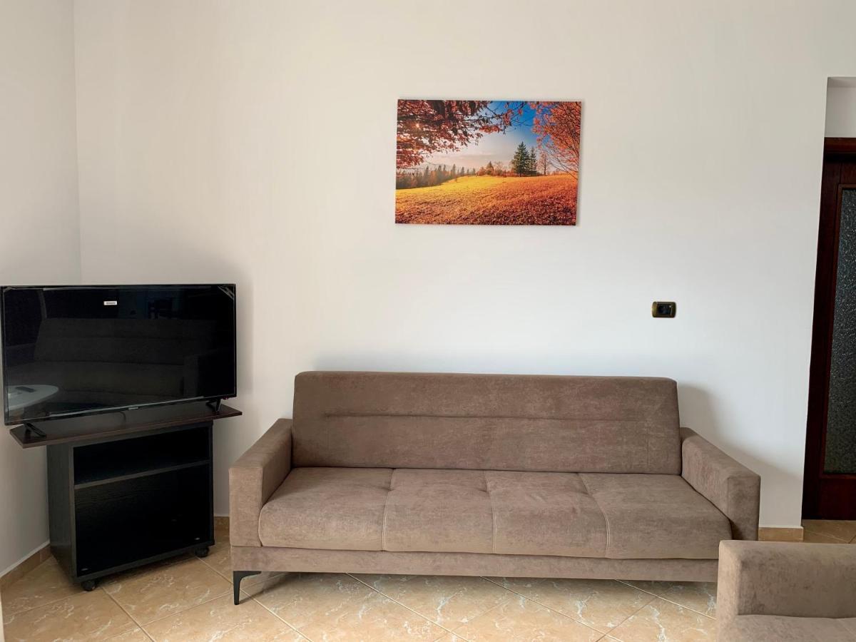 Bardhi Apts Sarande Bagian luar foto