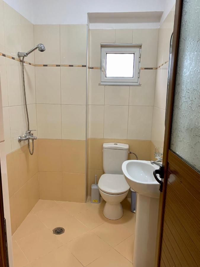 Bardhi Apts Sarande Bagian luar foto